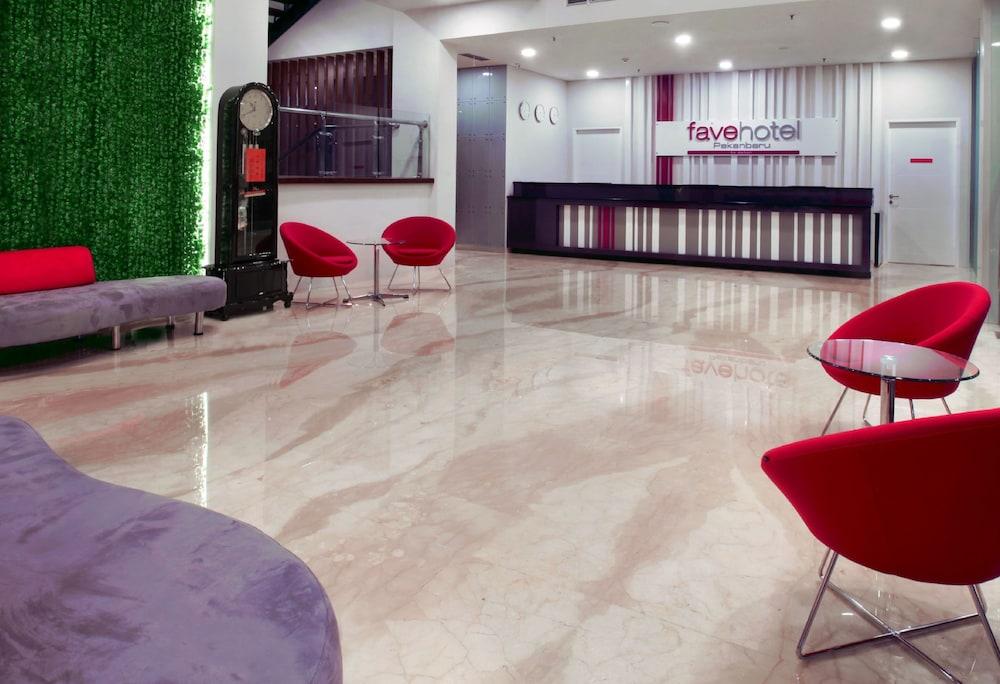 Favehotel Pekanbaru Exterior photo